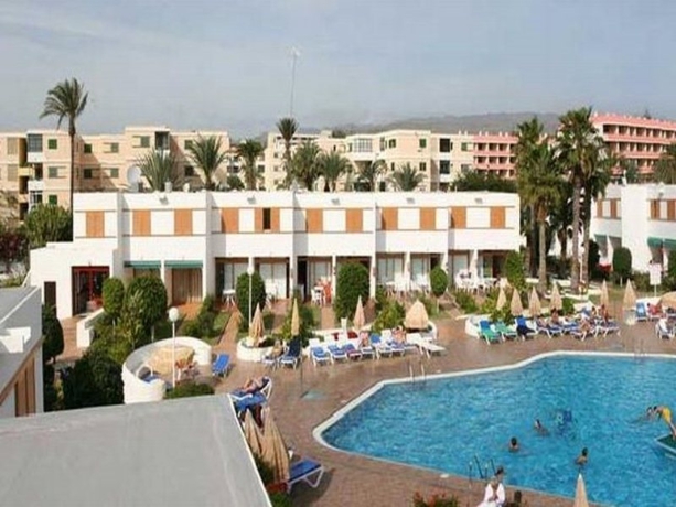 Imagen general del Apartamentos Bungalows Las Brisas. Foto 4