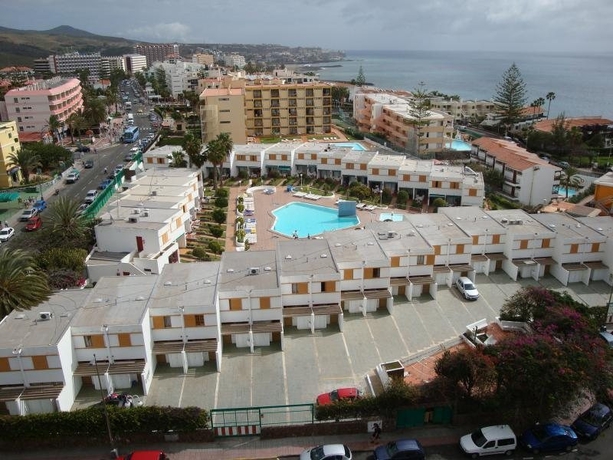 Imagen general del Apartamentos Bungalows Las Brisas. Foto 5