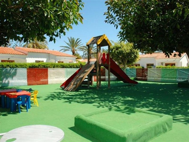 Imagen general del Apartamentos Bungalows Los Arcos. Foto 6