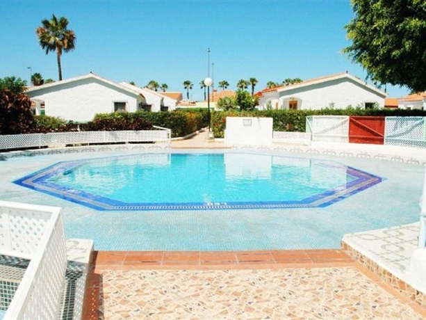 Imagen general del Apartamentos Bungalows Los Arcos. Foto 8