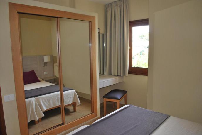 Imagen de la habitación del Apartamentos Bungalows Parque Bali. Foto 4