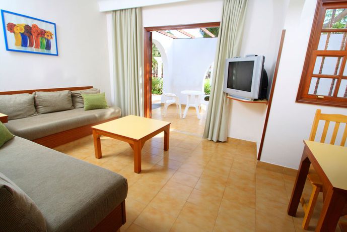 Imagen general del Apartamentos Bungalows Parque Golf. Foto 4