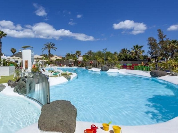 Imagen general del Apartamentos Bungalows Parque Romantico I y II. Foto 2