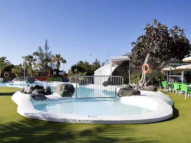 Imagen general del Apartamentos Bungalows Parque Romantico I y II. Foto 7