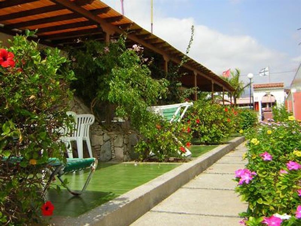 Imagen general del Apartamentos Bungalows Paso Chico - Caters To Gay Men. Foto 3