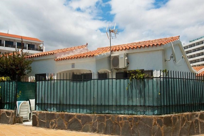 Imagen general del Apartamentos Bungalows Santa Clara. Foto 10