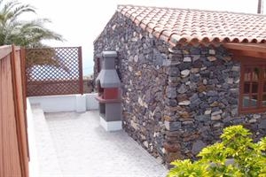 Imagen de los exteriores del Apartamentos CASA EL DRAGO, Alajero. Foto 4