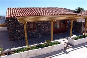 Imagen de los exteriores del Apartamentos CASA EL DRAGO, Alajero. Foto 5