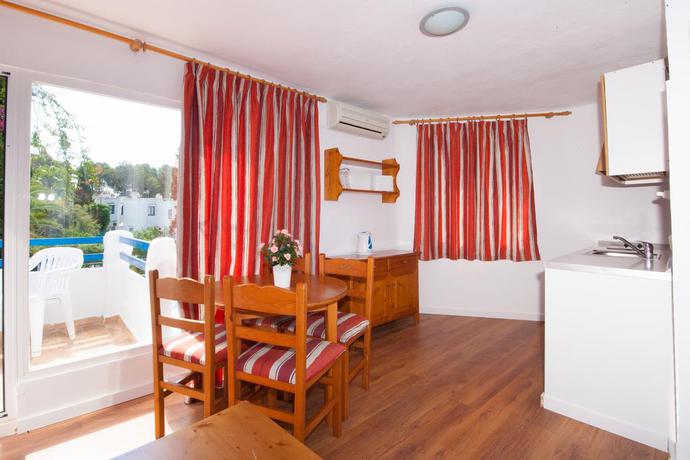 Imagen de la habitación del Apartamentos CLUB CALA DOR PARK. Foto 3