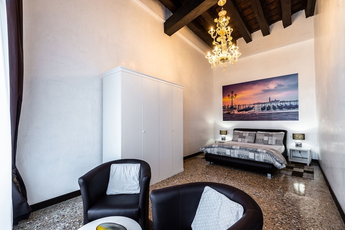 Imagen de la habitación del Apartamentos Ca Sant Angelo. Foto 13