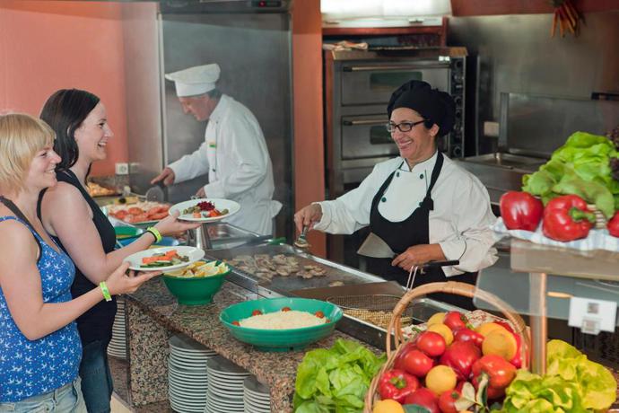 Imagen general del Apartamentos Cabot Club Torreblanca. Foto 8