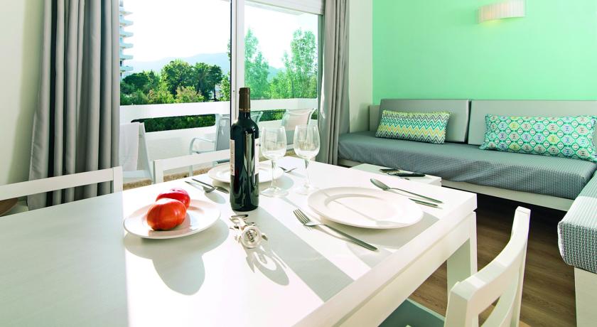 Imagen general del Apartamentos Cabot Sivella. Foto 5