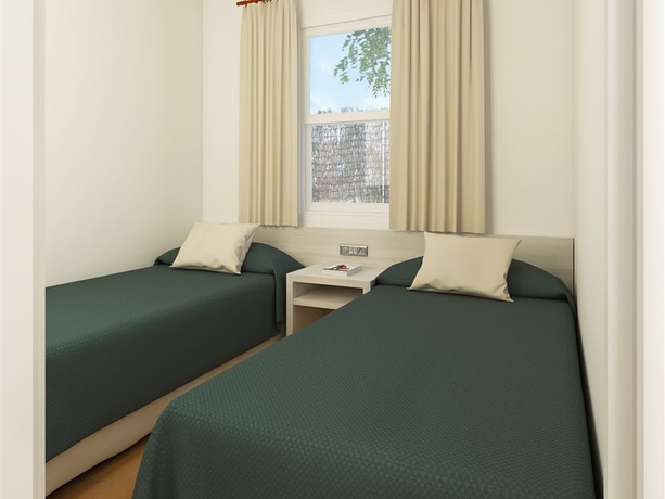 Imagen de la habitación del Apartamentos Cala Blanca. Foto 6