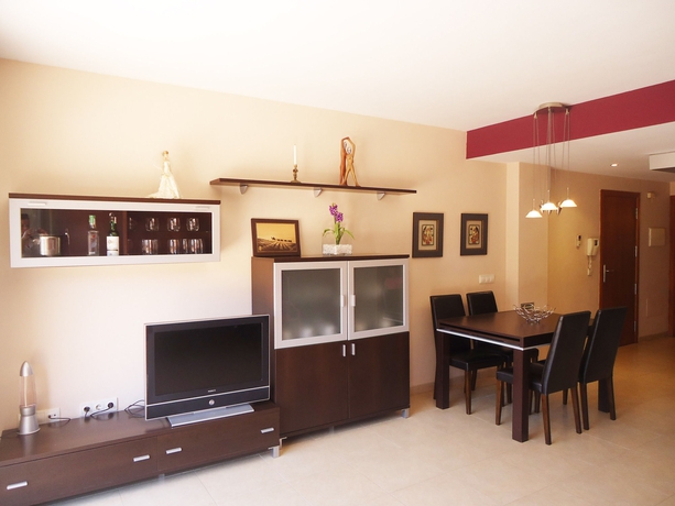 Imagen de los interiores del Apartamentos Cala Boadella I. Foto 13