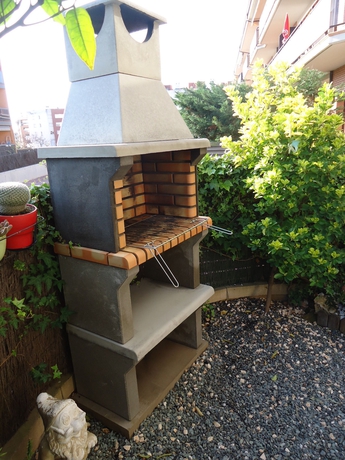 Imagen de los exteriores del Apartamentos Cala Boadella I. Foto 10