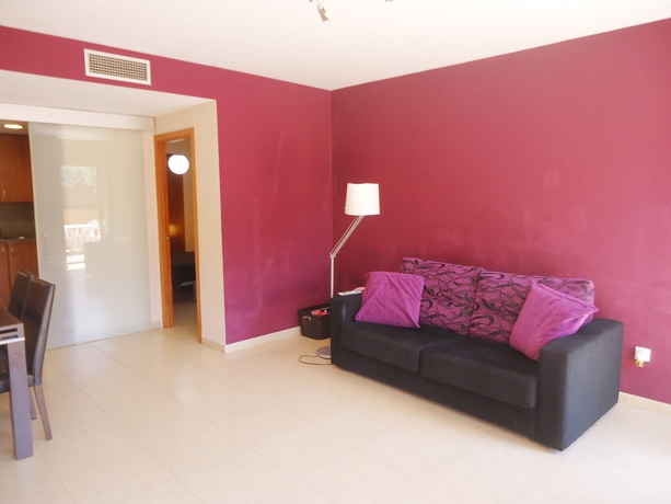 Imagen de los interiores del Apartamentos Cala Boadella I. Foto 14