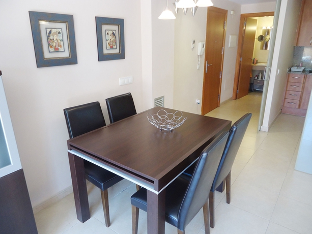 Imagen de la habitación del Apartamentos Cala Boadella I. Foto 5