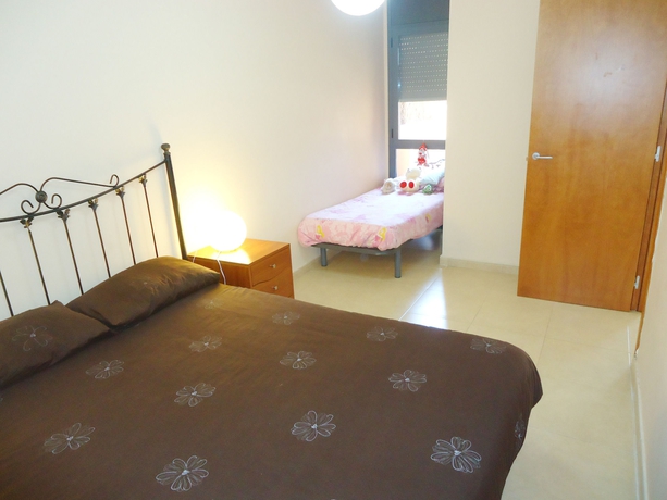 Imagen de la habitación del Apartamentos Cala Boadella I. Foto 8