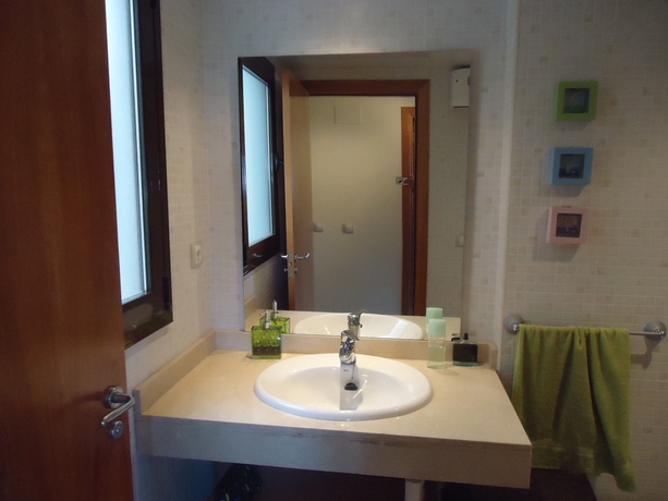 Imagen de la habitación del Apartamentos Cala Boadella I. Foto 9