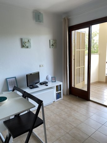 Imagen de la habitación del Apartamentos Cala Figuera. Foto 10
