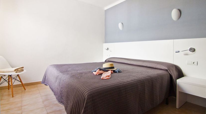 Imagen de la habitación del Apartamentos Cala Figuera. Foto 20
