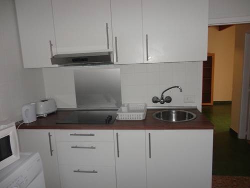 Imagen general del Apartamentos Cala Llonga. Foto 8