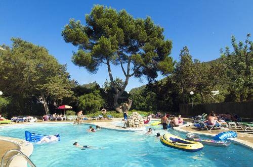 Imagen general del Apartamentos Cala Llonga Playa Ibiza. Foto 3