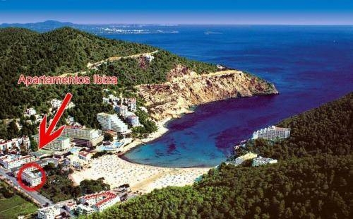 Imagen general del Apartamentos Cala Llonga Playa Ibiza. Foto 7