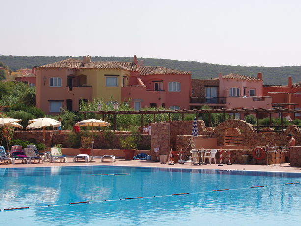 Imagen general del Apartamentos Calarossa Village. Foto 2