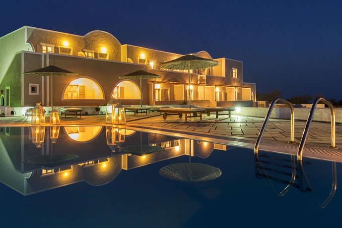 Imagen de la piscina del Apartamentos Caldera's Dolphin Suites. Foto 10