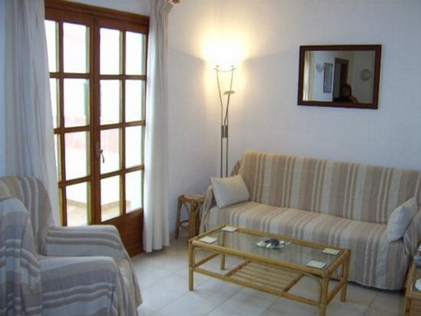 Imagen general del Apartamentos Caleta Paraiso. Foto 2