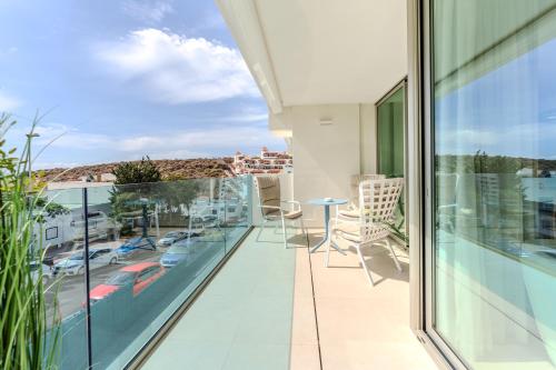 Imagen de la habitación del Apartamentos Caleta Suites Tenerife. Foto 5