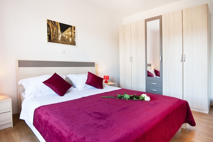 Imagen de la habitación del Apartamentos California, Dubrovnik. Foto 13