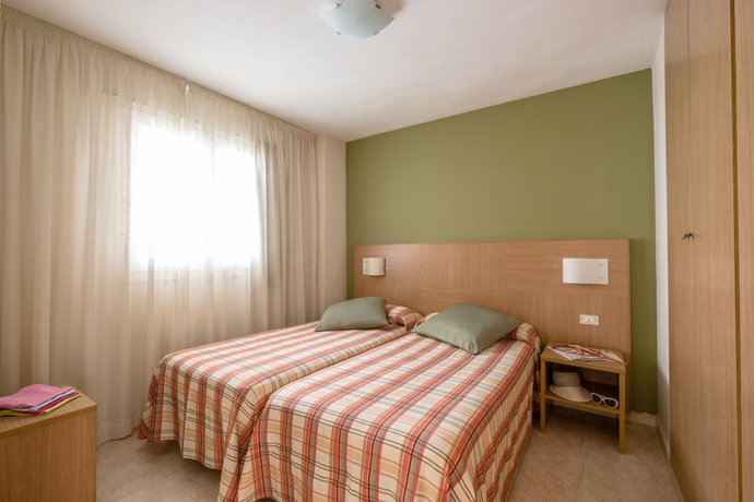 Imagen general del Apartamentos California, Salou. Foto 1