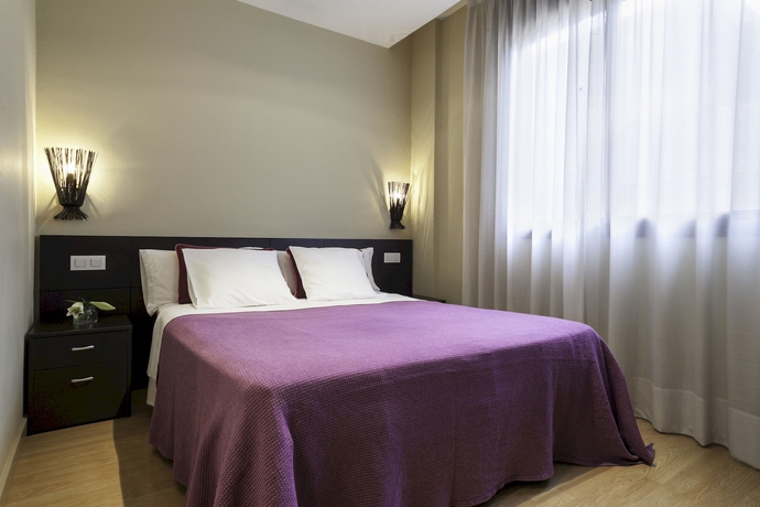 Imagen de la habitación del Apartamentos Camp Nou. Foto 12