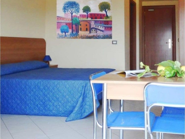 Imagen de la habitación del Apartamentos Canapè. Foto 2