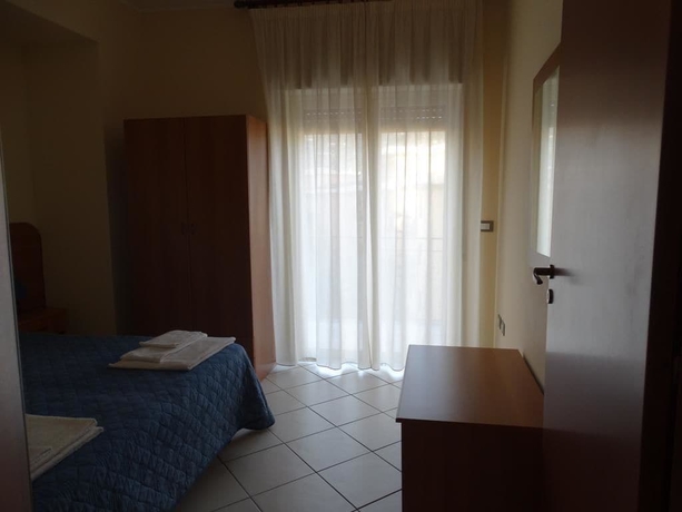 Imagen de la habitación del Apartamentos Canapè. Foto 7