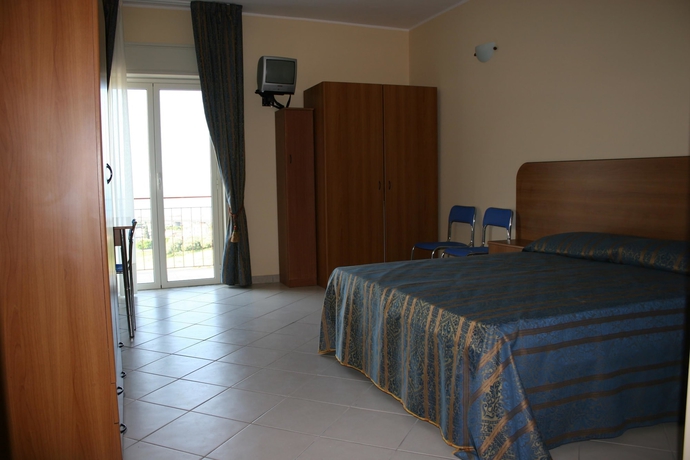 Imagen de la habitación del Apartamentos Canapè. Foto 11