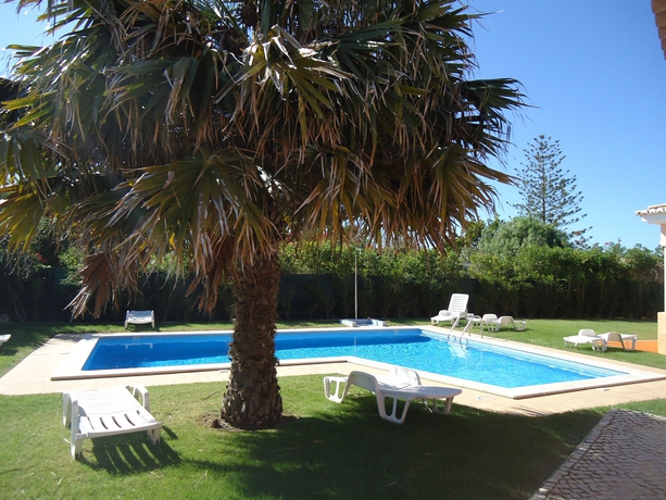 Imagen de la piscina del Apartamentos Canavial I and Ii Apartments. Foto 14