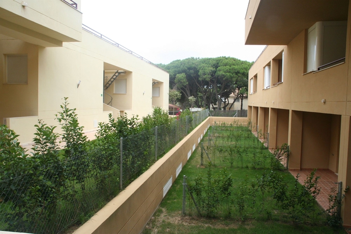 Imagen de los exteriores del Apartamentos Caños De Meca. Foto 10