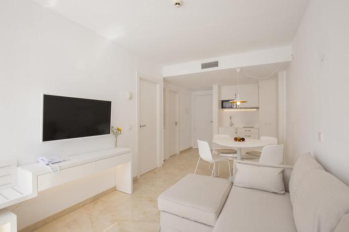 Imagen de la habitación del Apartamentos Canyamel Sunrise. Foto 5