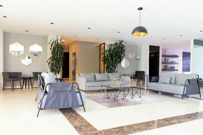 Imagen general del Apartamentos Capitalia Santa Fe. Foto 4