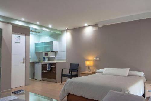 Imagen general del Apartamentos Carihuela Beach. Foto 2