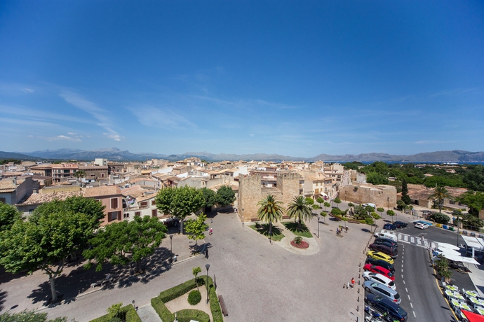 Imagen general del Apartamentos Carlos V, Alcudia. Foto 2