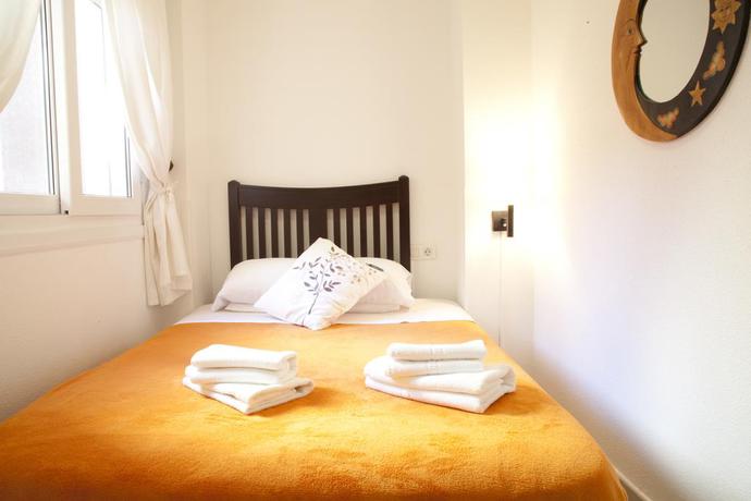 Imagen de la habitación del Apartamentos Carolina, Torremolinos. Foto 4