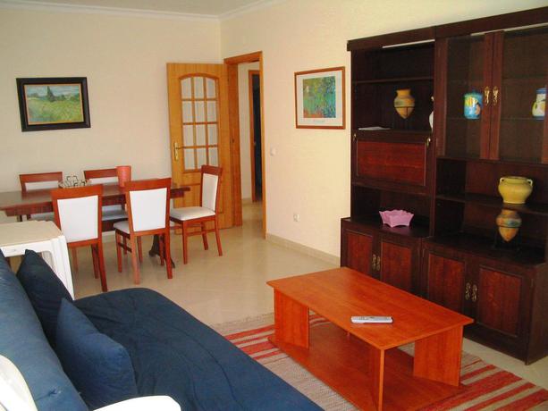 Imagen de los interiores del Apartamentos Carteia. Foto 13