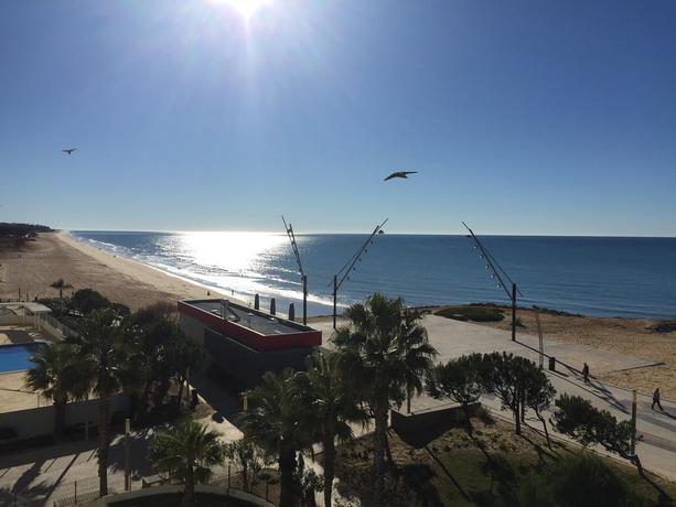 Imagen de los exteriores del Apartamentos Carteia. Foto 8