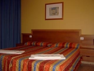 Imagen de la habitación del Apartamentos Casa Del Sol, Cala Blanca. Foto 2