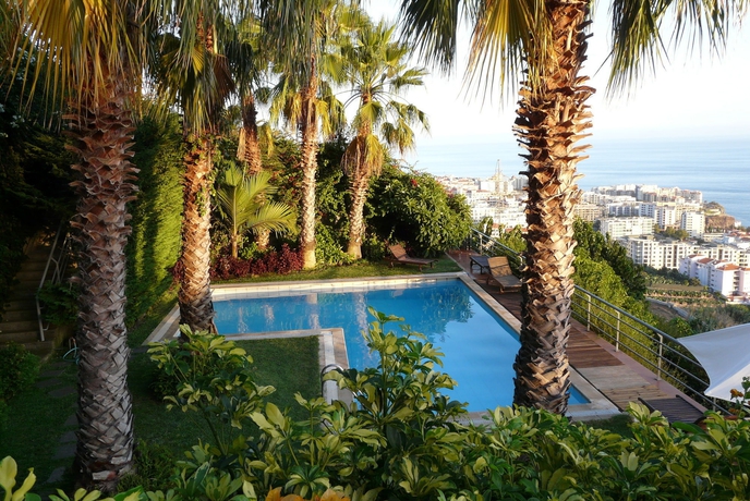 Imagen de la piscina del Apartamentos Casa Do Papagaio Verde. Foto 9