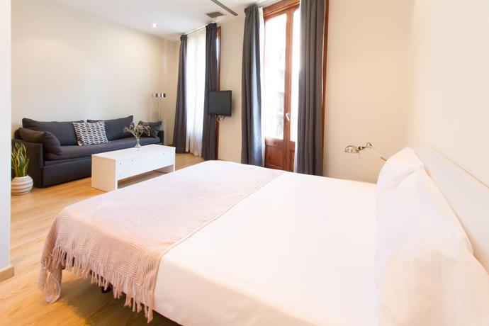 Imagen de la habitación del Apartamentos Casa Felipa Plaza España. Foto 2